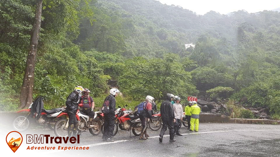 kham-pha-duongam-thuc-cua-bac-va-trung-trong-10-ngay-cung-vietnam-motorbike-tours-4