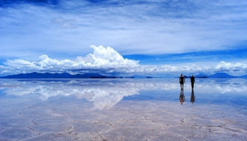 Tìm hiểu vẻ đẹp cuốn hút của cánh đồng muối Bolivia